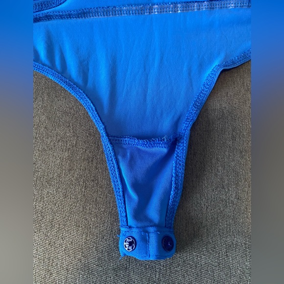 Bebe Blue long-sleeve Bodysuit with gathered neck detail Size Medium - Picture 9 of 11